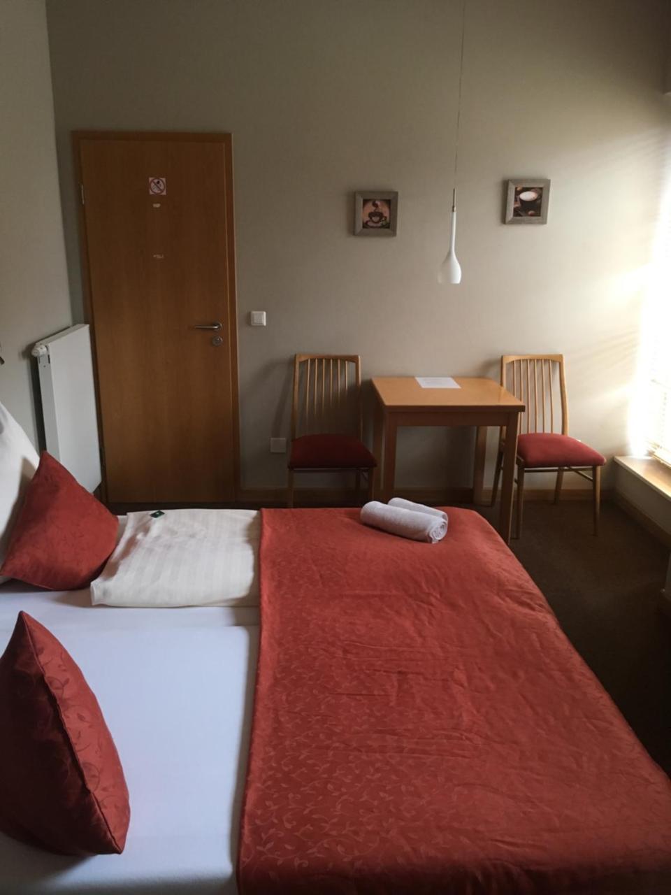 Maxi'S Hotel Steinfeld  Bagian luar foto